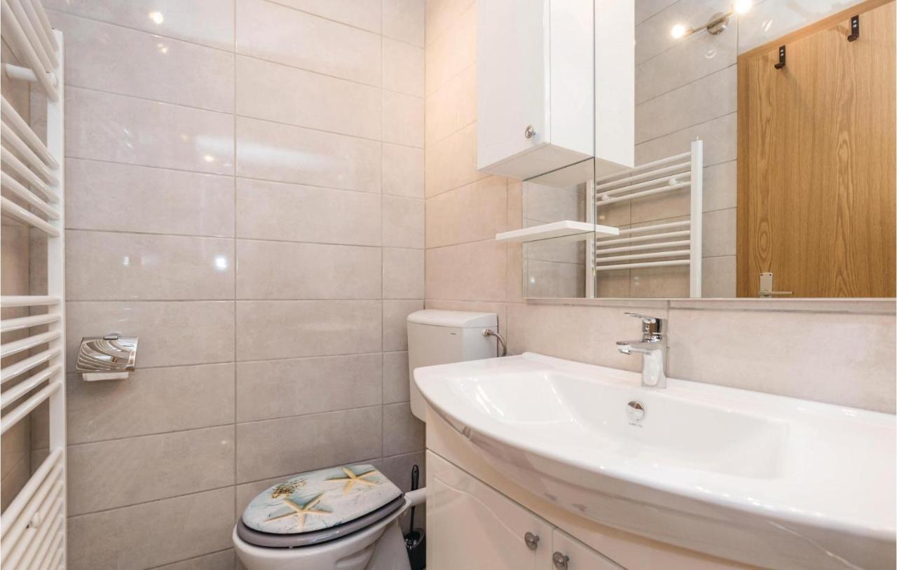 Cozy Apartment In Lovran With Kitchen Ngoại thất bức ảnh